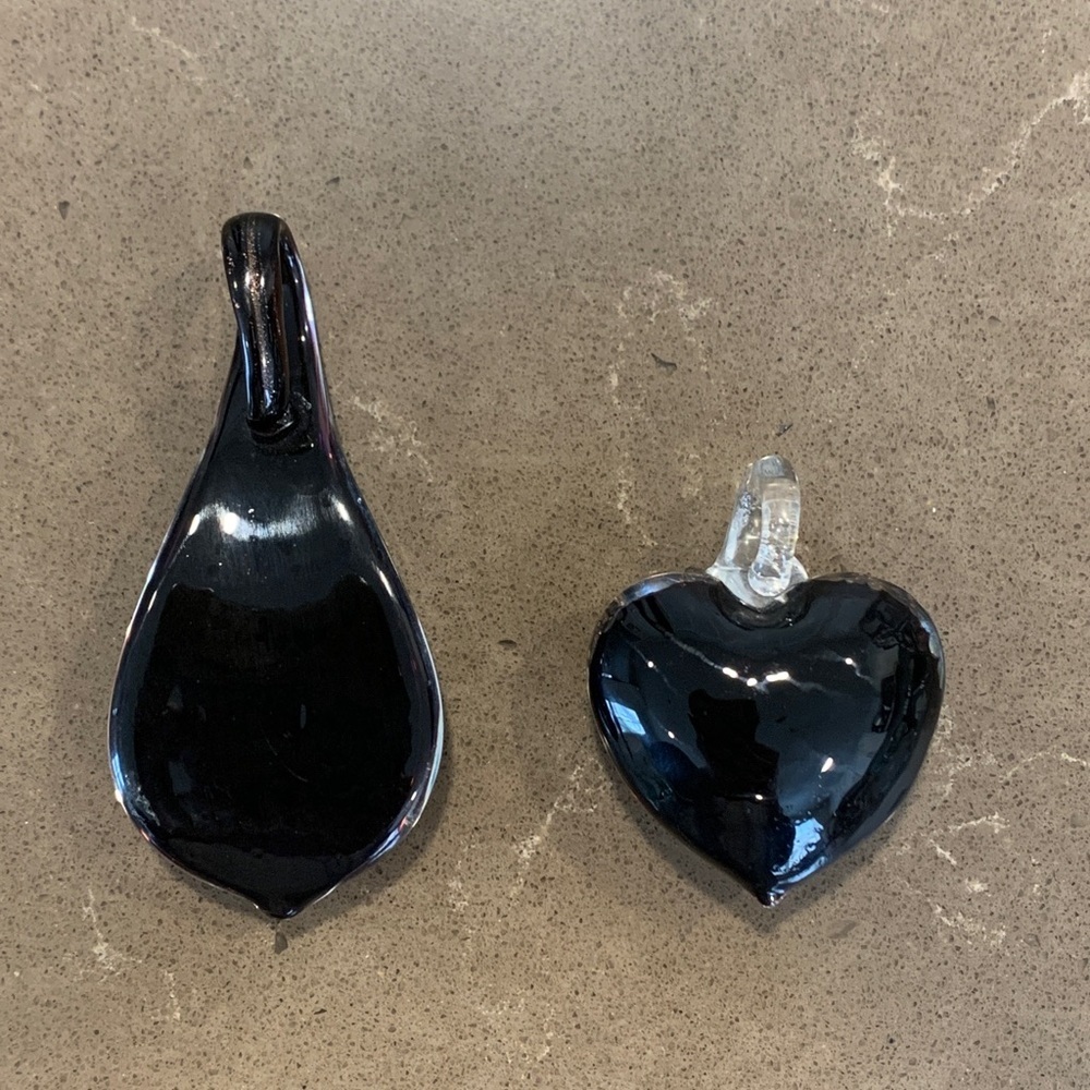 Qty 2 Vintage Hand Blown Glass Glittery Floral Pendants 1.5 and 2.5” - Picture 4 of 9